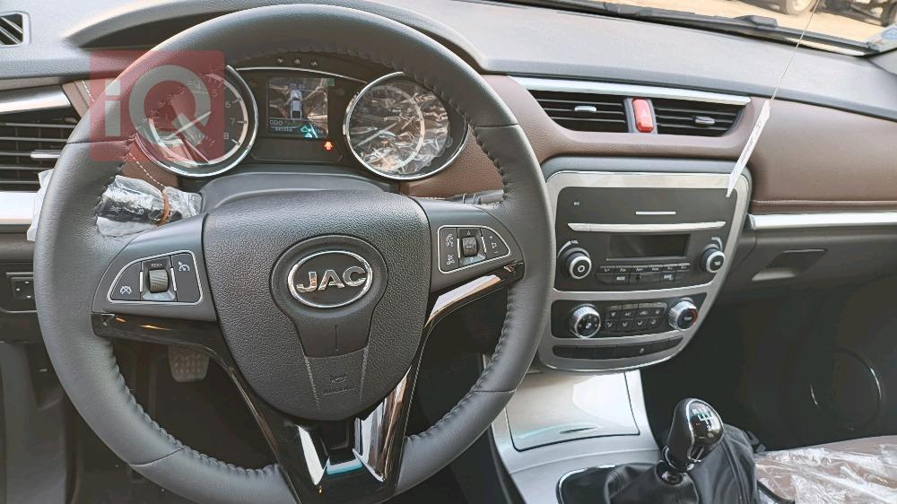 JAC T8